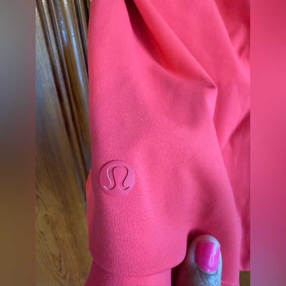 🌺Lululemon shorts size 8 - Picture 6 of 8